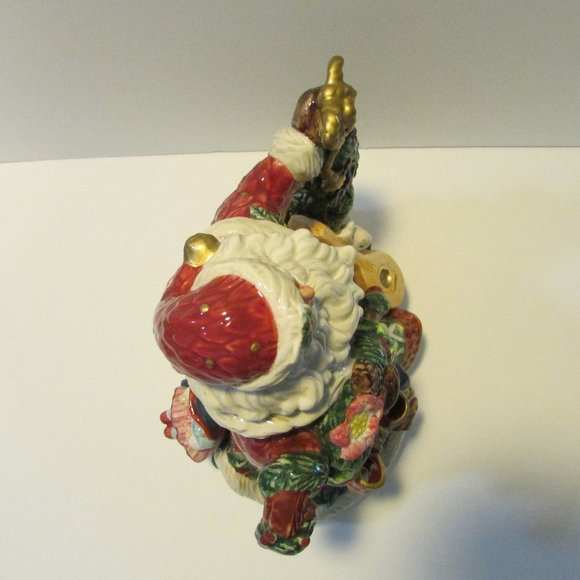Fitz and Floyd Santa shape teapot with Christmas tree and toys - Picture 7 of 10